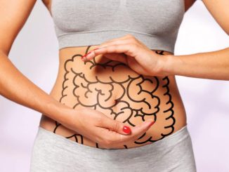L’asse Intestino-Pelle: perché l’acne si combatte a tavola